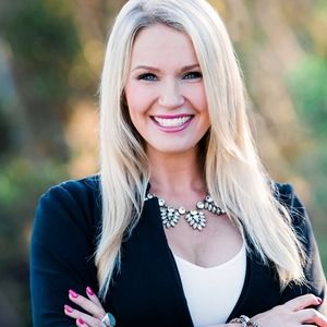 Meet your Posher, Chloe